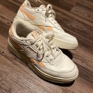 Club C Double Women's Shoes 7.5 women